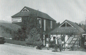 Veint Crescent Manse